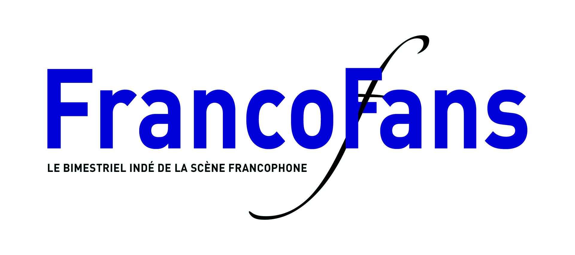 Logo du magazine FrancoFans. Il est très simple : le titre du magasine, FrancoFans, est écrit en bleu foncé, et le deuxième F est traversé par une fine flèche noire qui monte vers le haut.