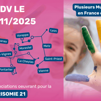 Affiche pour le Mug Dej' du 21 novembre. En fond, la photo d'une enfant qui montre ses mains pleines de peinture. L'image est séparée en deux, par un grand rectangle rose translucide. Sur le rectangle, un texte indique "RDV LE 21/11" ; puis plusieurs villes sont indiquées : "Paris, Villefontaine, Chavanay, St Jean des Vignes, Rivesaltes, Pontarlier, Le Cheylas, Morestel, Voreppe, Vienne, Saint-Priest, Metz, Lyon". Il est ensuite ajouté que le mug dej' se fera "au profit d'associations oeuvrant pour la trisomie 21". Puis, sur la partie gauche de l'image, un texte indique "plusieurs Mug Dej' partout en France en simultané".